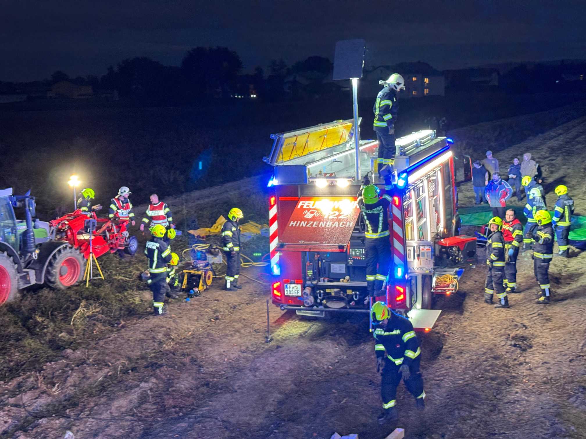 2025 10 01 eingeklemmte Person (15)